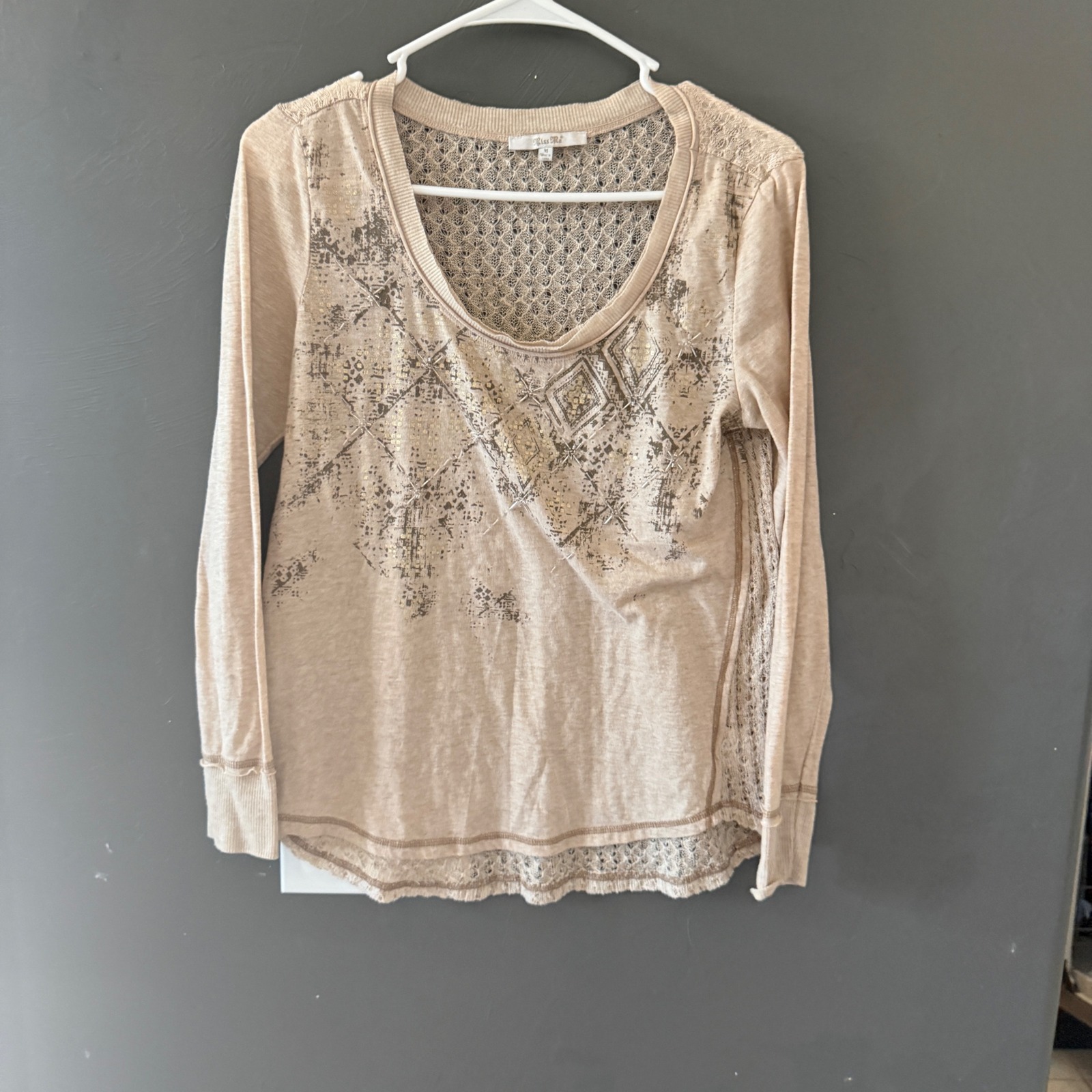 Miss Me Womens Tan Crochet Back Embellished Long Sleeve Top Grunge Size M